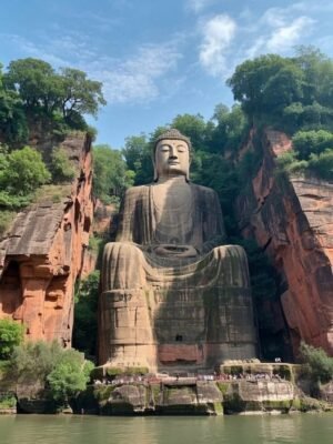 China Tour : Giant Buddha in Leshan Sichuan